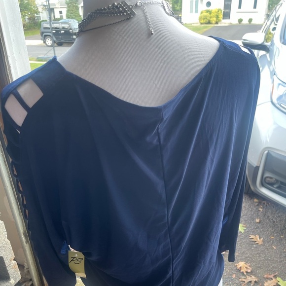 PerSeption Concept Blue Cut Out Sleeve Blouse - Picture 5 of 7